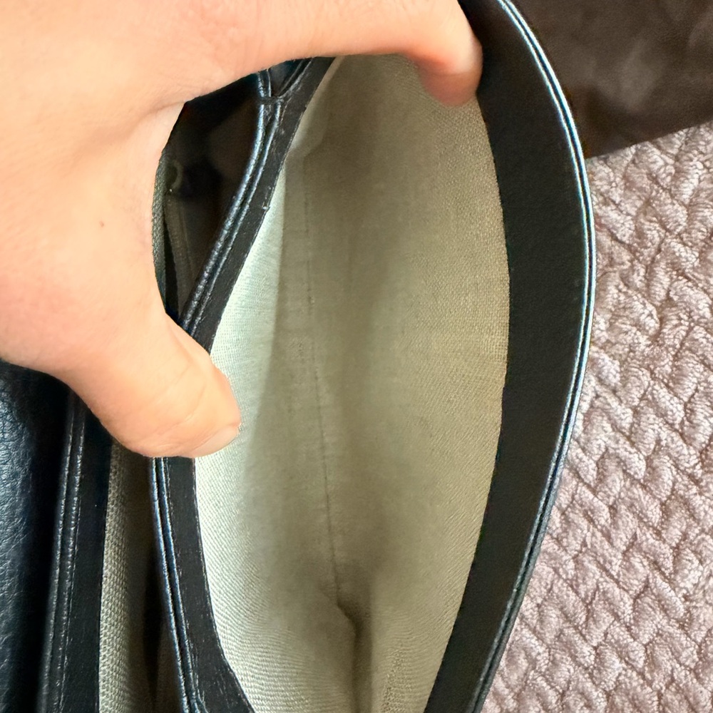 Gucci Dollar Calfskin Interlocking G Top Handle Crossbody in black - Picture 8 of 14